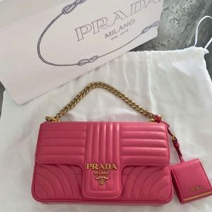 Prada pink bag💕